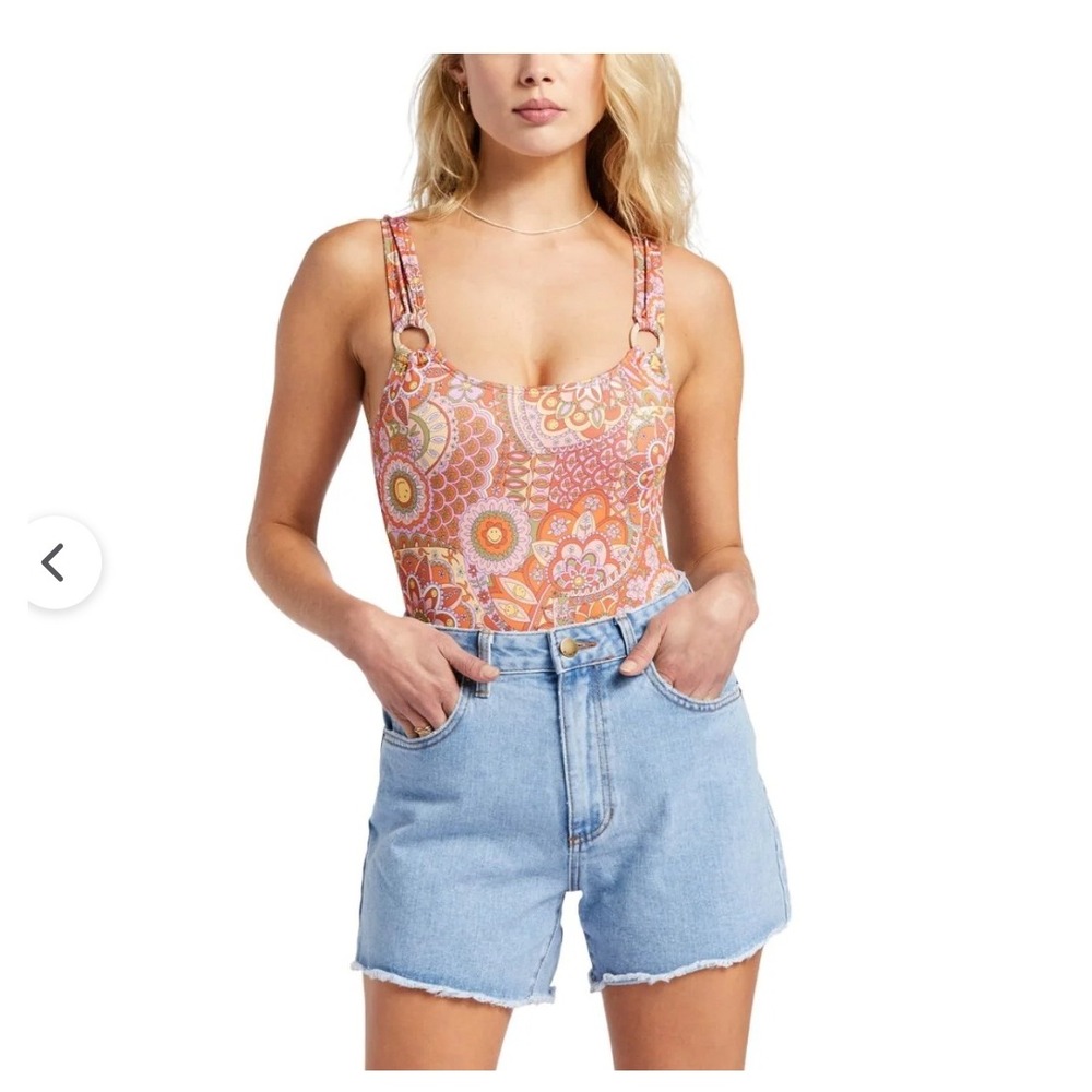 Billabong Smile at Ya denim shorts new with tags size 24